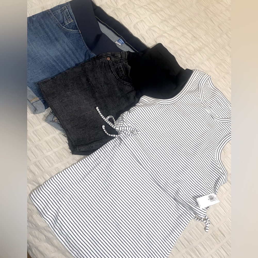 Maternity clothes